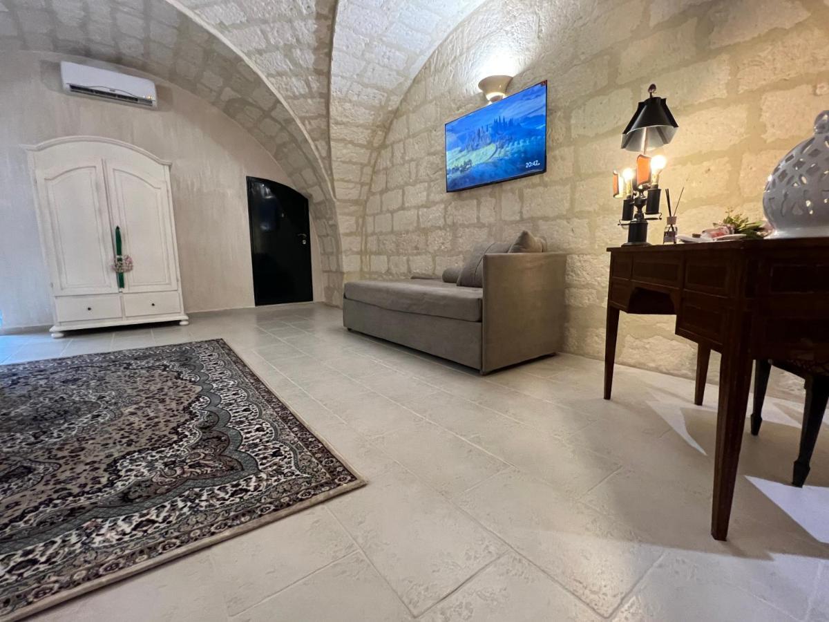 Suite Cavour Luxury Home Taranto Eksteriør bilde