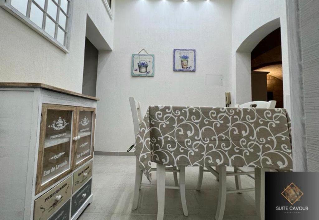 Suite Cavour Luxury Home Taranto Eksteriør bilde