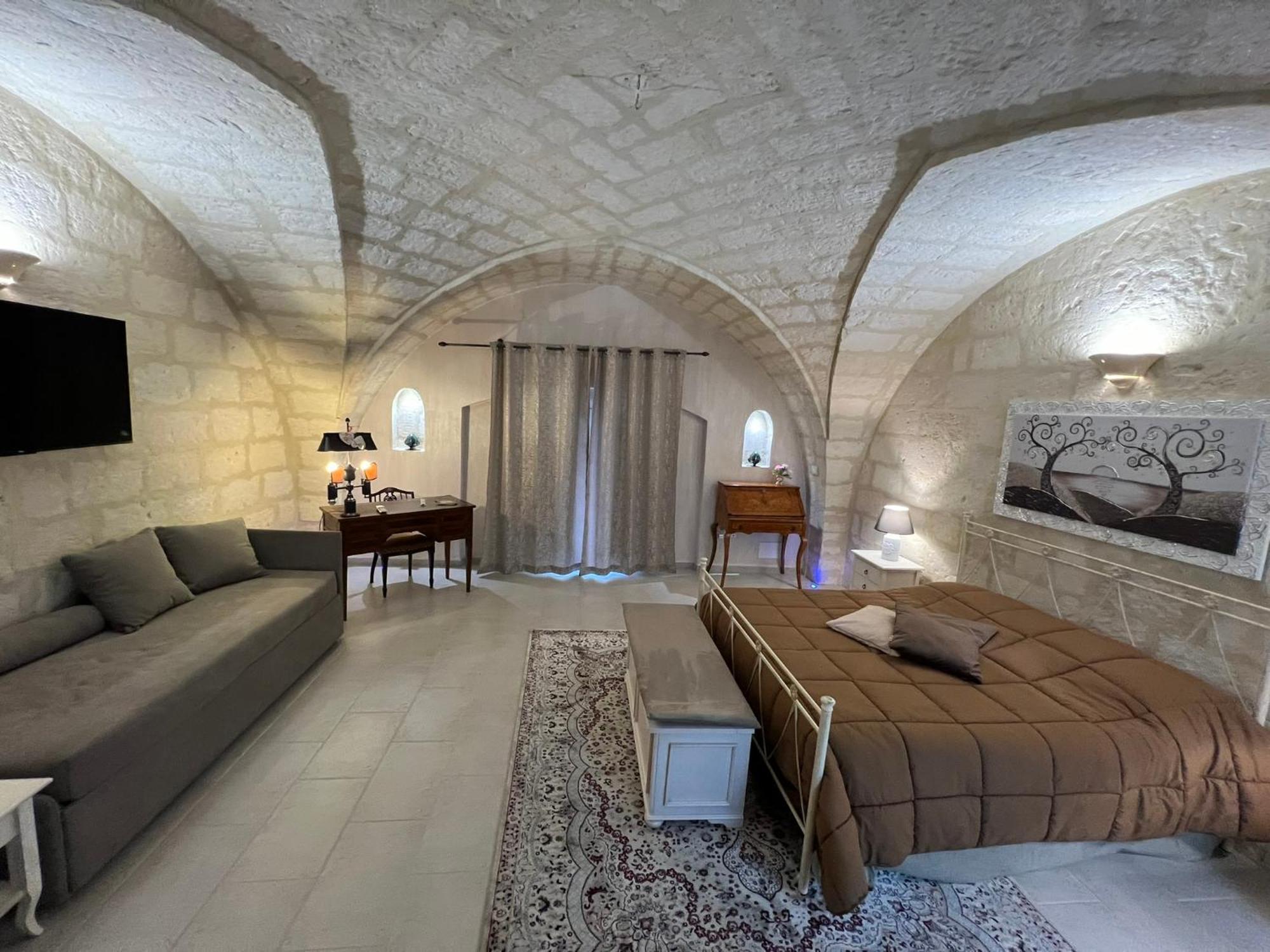 Suite Cavour Luxury Home Taranto Eksteriør bilde