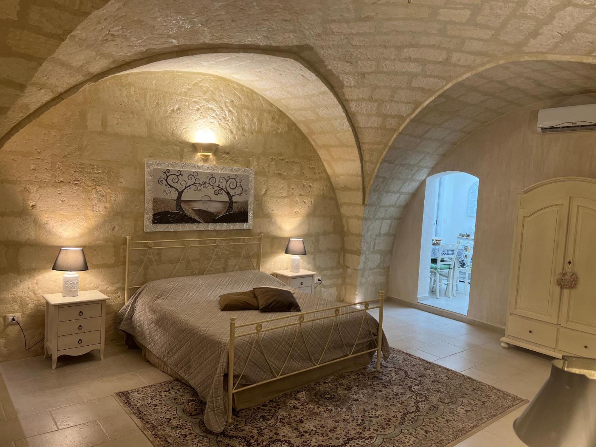 Suite Cavour Luxury Home Taranto Eksteriør bilde