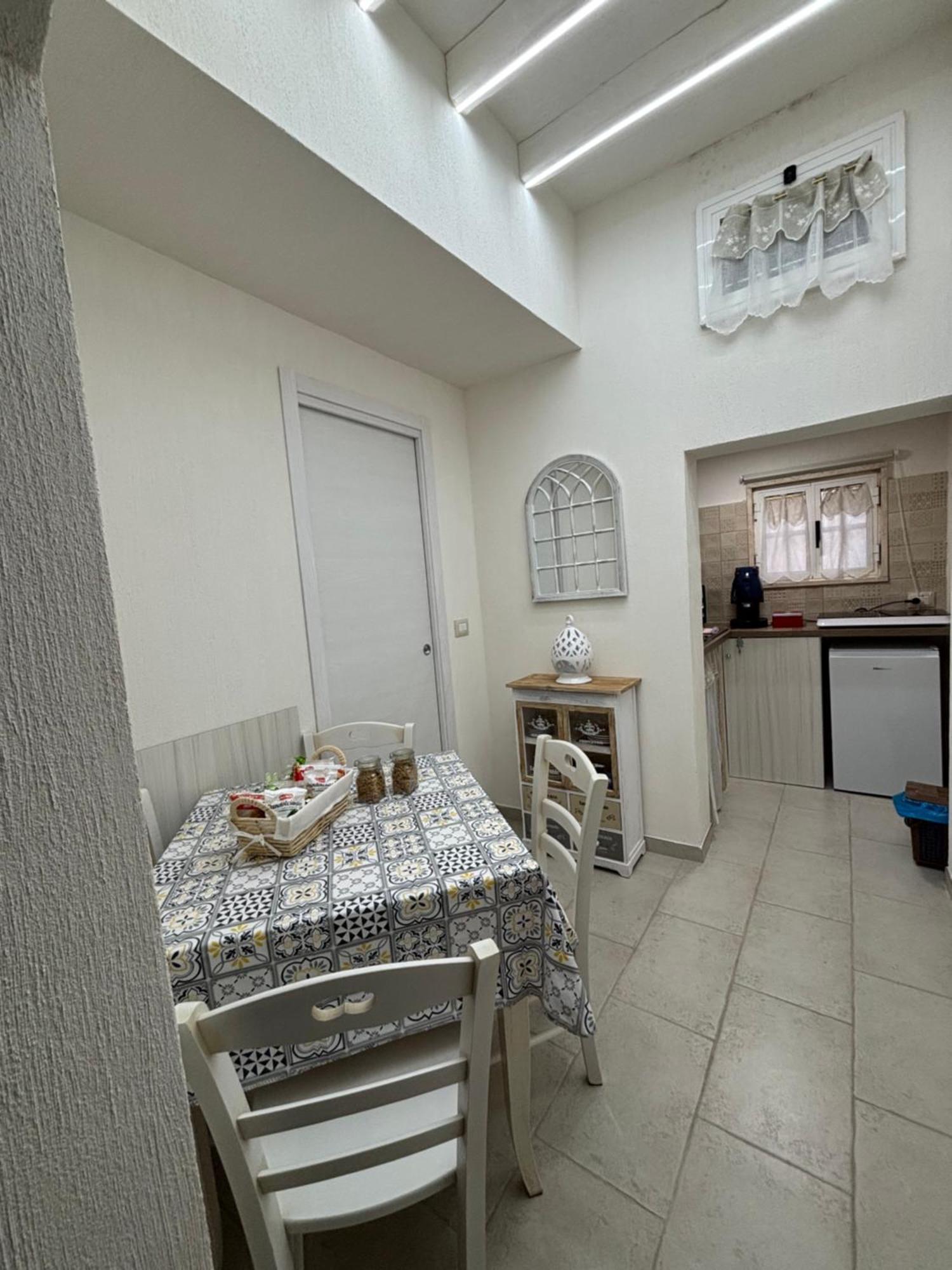 Suite Cavour Luxury Home Taranto Eksteriør bilde
